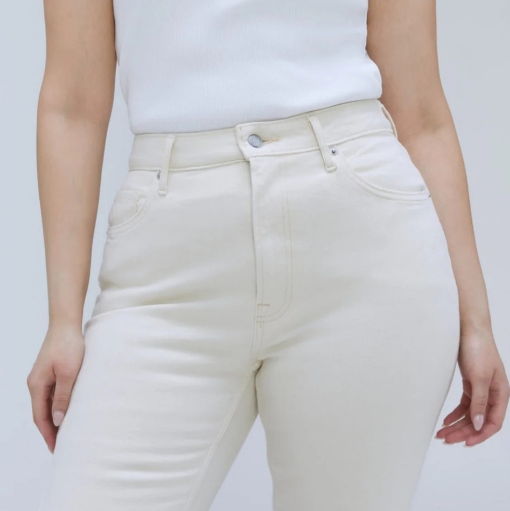 Everlane Cheeky Curvy Jean in Ecru Size 27 Regular - Picture 4 of 16
